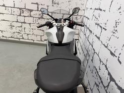 2025 Triumph Daytona 660 Daytona White