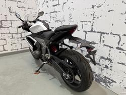 2025 Triumph Daytona 660 Daytona White