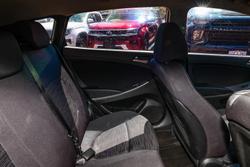 2016 Hyundai Accent Active