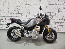 Moto Guzzi V100 Mandello S