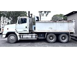 1995 Freightliner Fl 112