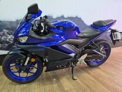2023 Yamaha YZF-R3 BLUE