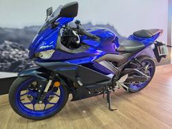 2023 Yamaha YZF-R3 BLUE