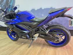 2023 Yamaha YZF-R3 BLUE