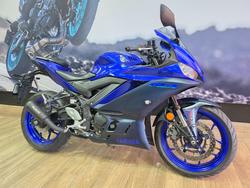 2023 Yamaha YZF-R3 BLUE