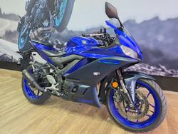 2023 Yamaha YZF-R3 BLUE