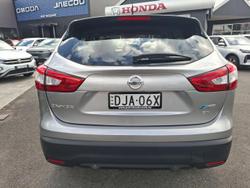 2016 Nissan QASHQAI ST