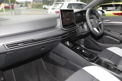 2025 Volkswagen Golf 110TSI R-Line