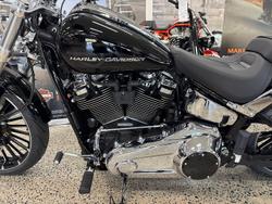 2025 Harley-Davidson Breakout 117 (FXBR) Softail Black