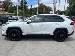 2024 Toyota RAV4 GXL