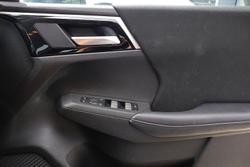 2024 Mitsubishi Outlander ES