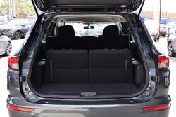 2024 Mitsubishi Outlander ES