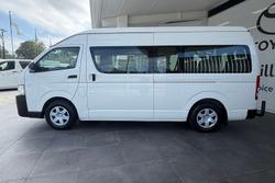 2015 Toyota Hiace Commuter