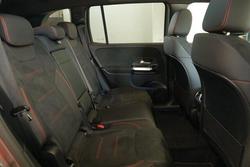 2025 Mercedes-Benz GLB-Class GLB250