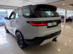 2025 Land Rover Discovery D350 Dynamic SE