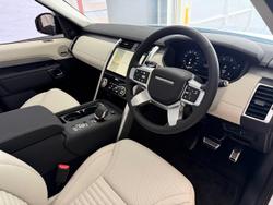 2025 Land Rover Discovery D350 Dynamic SE