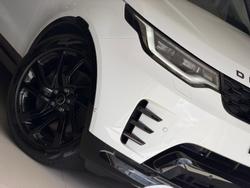 2025 Land Rover Discovery D350 Dynamic SE