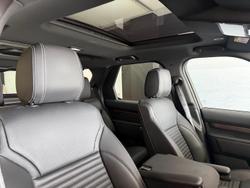 2025 Land Rover Discovery D350 S