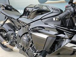 2024 Yamaha YZF-R1 Black