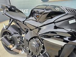 2024 Yamaha YZF-R1 Black