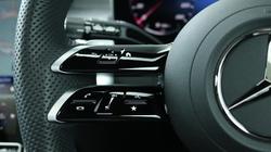 2025 Mercedes-Benz GLC-Class GLC300