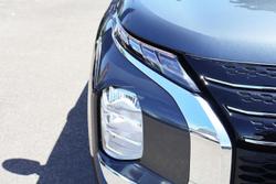 2024 Mitsubishi Outlander ES