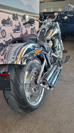 2025 Harley-davidson FLSTFI FAT BOY GRAY GHOST REFLECTION