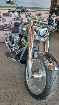 2025 Harley-davidson FLSTFI FAT BOY GRAY GHOST REFLECTION