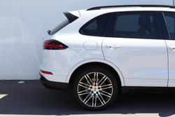 2017 Porsche Cayenne Diesel Platinum Edition 92A MY17 4X4 On Demand White