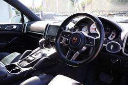 2017 Porsche Cayenne Diesel Platinum Edition