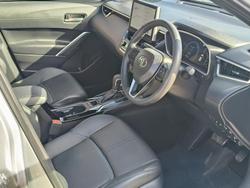 2023 Toyota Corolla Cross Atmos MXGH10R Stunning Silver