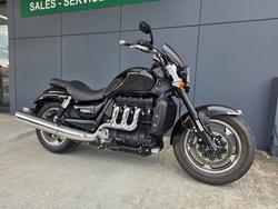 2018 Triumph ROCKET III ROADSTER BLACK