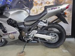 2000 Kawasaki ZX-12R (ZX1200 NINJA)