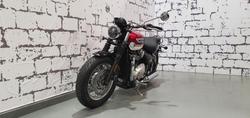 2025 Triumph Bonneville Speedmaster Speedmaster Red