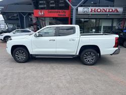 2025 Mitsubishi Triton GLS