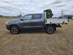 2023 Toyota Hilux SR5