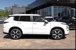 2025 Mitsubishi Outlander Aspire