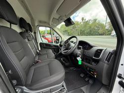 2025 Peugeot Boxer Pro Mid Roof LWB