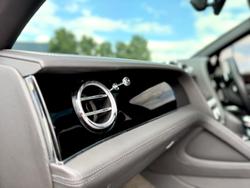 2021 Bentley Bentayga V8 4V MY22 AWD Glacier White