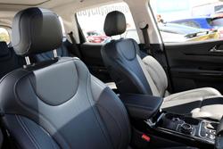 2024 Mahindra XUV700 AX7L Black Edition