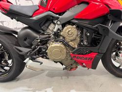 2023 Ducati Streetfighter V4 S Streetfighter Red