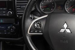 2013 Mitsubishi Outlander ES