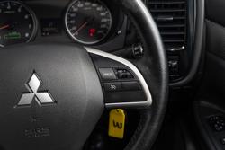 2013 Mitsubishi Outlander ES