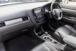 2013 Mitsubishi Outlander ES