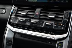 2024 Toyota Landcruiser Sahara ZX