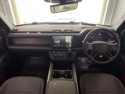 2025 Land Rover Defender 110 P635 OCTA Edition One