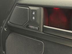 2025 Land Rover Defender 110 P635 OCTA