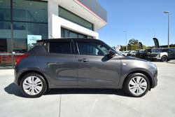 2017 Suzuki Swift GL Navigator