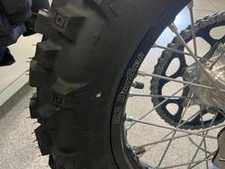 2025 HUSQVARNA FE450 NEBULA WHITE