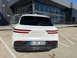 2024 Genesis GV70 2.5T ADVANCED
